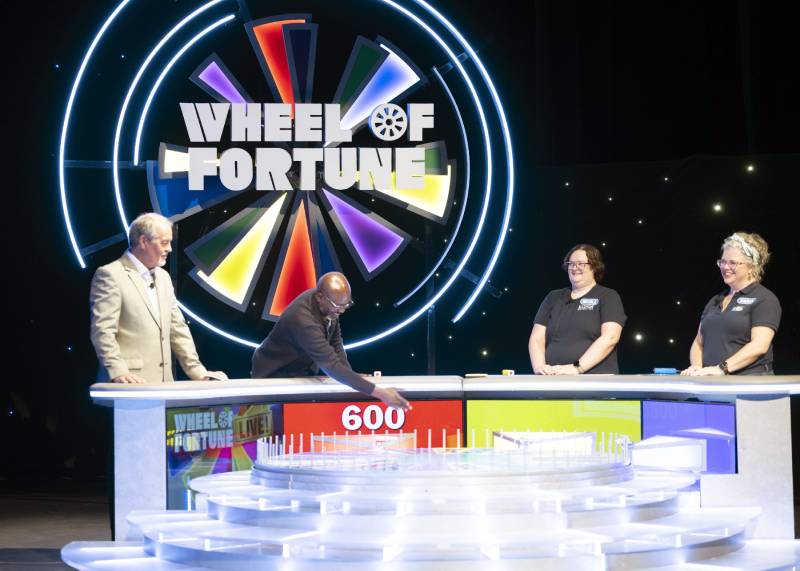 Wheel of Fortune live là gì?